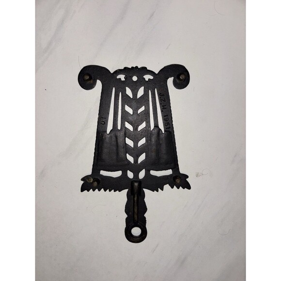 Vintage JZH Cast Iron Trivet Broom Wheat Scroll John Zimmerman Harner 1951 10 - Picture 2 of 2